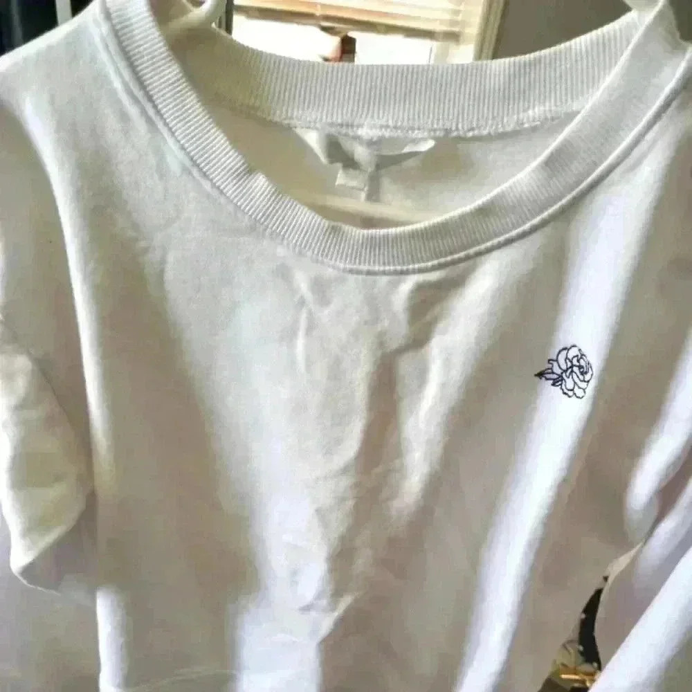 BB Dakota sweater